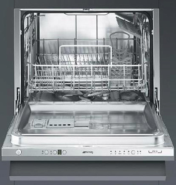 Встраиваемая полноразмерная посудомоечная машина Smeg STC75